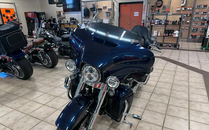 2018 Harley-Davidson 115th Anniversary CVO™ Limited