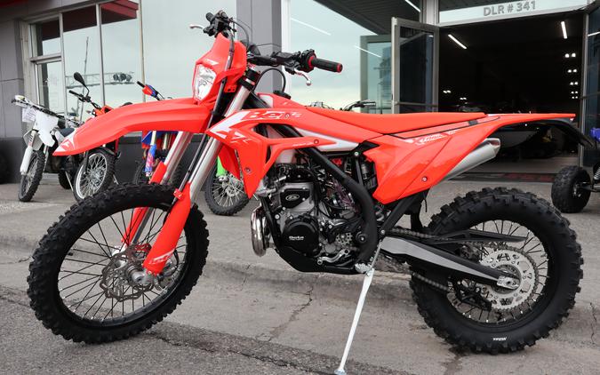 2027 Beta Motorcycles 300 XTRAINER