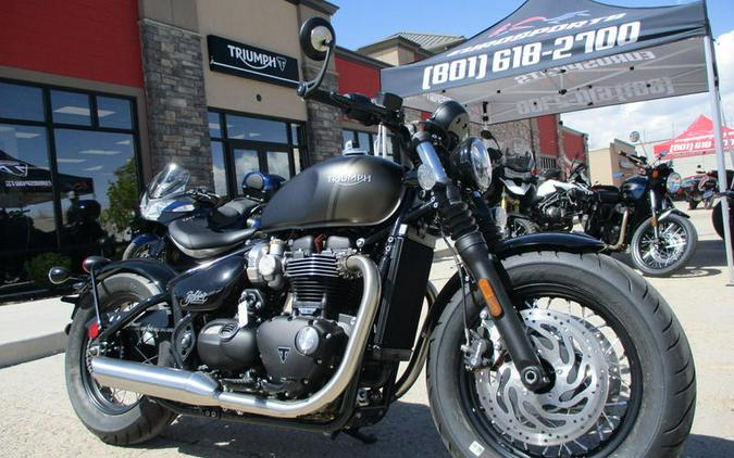 2023 Triumph Bonneville Bobber Matte Storm Grey/Matte Ironstone