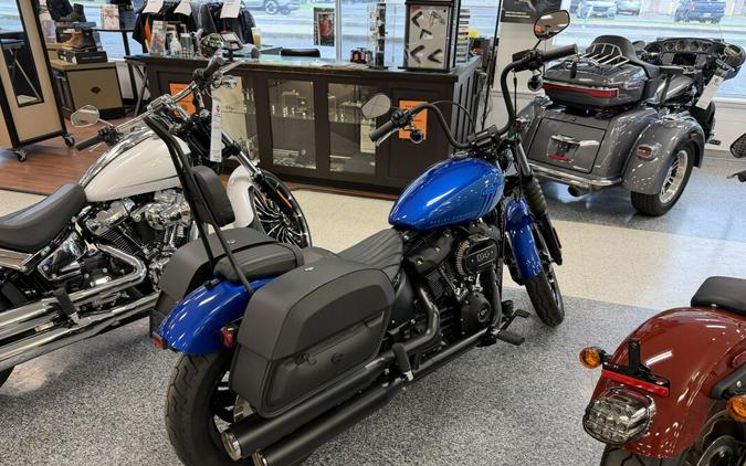 2024 Harley-Davidson® Street Bob® 114 Blue Burst