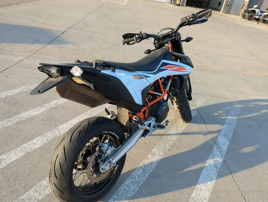 2019 KTM 690 SMC R