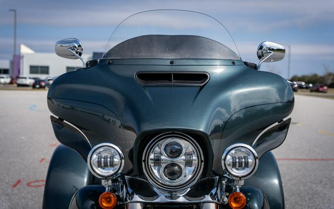 2020 Harley-Davidson® Tri Glide® Ultra FLHTCUTG