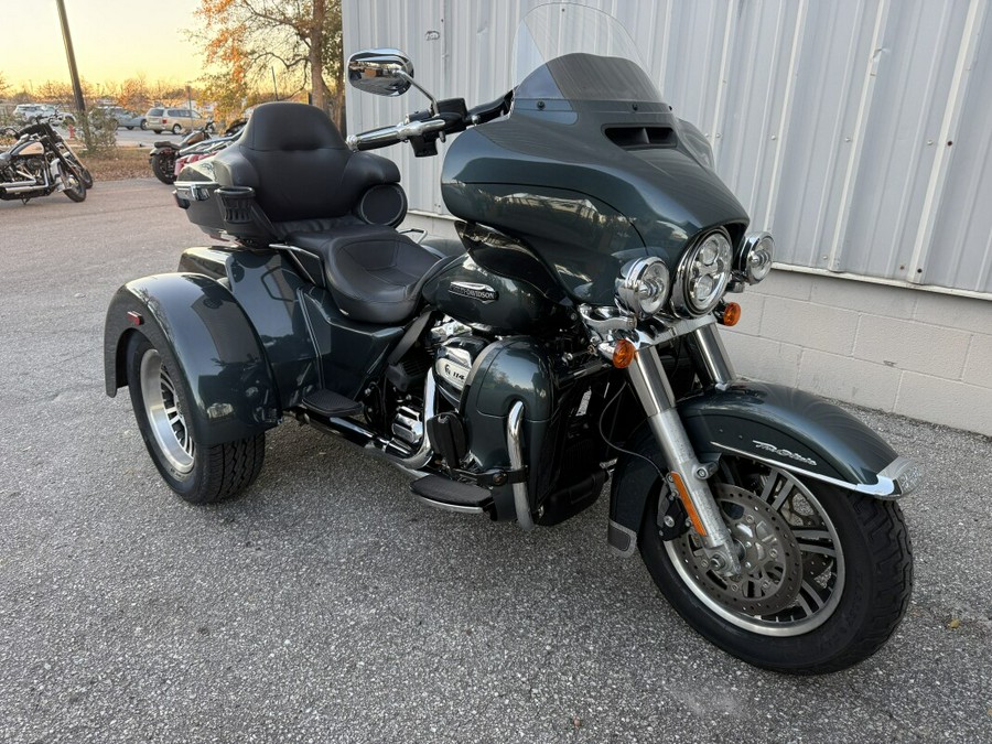 2020 Harley-Davidson® FLHTCUTG Tri Glide® Ultra