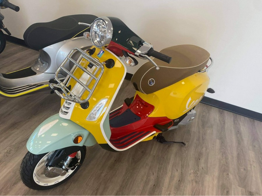 2021 Vespa Primavera Sean Wotherspoon 150