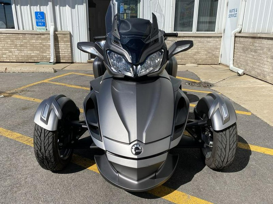 2014 Can-Am® Spyder® ST SE5