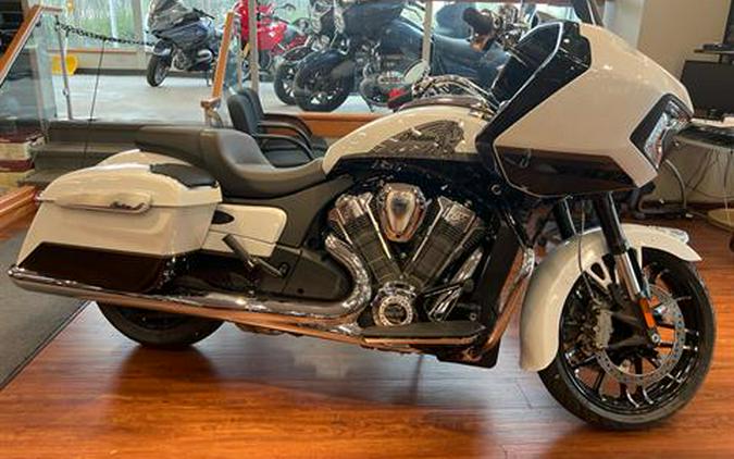 2024 Indian Motorcycle Challenger® Limited with PowerBand Audio Package