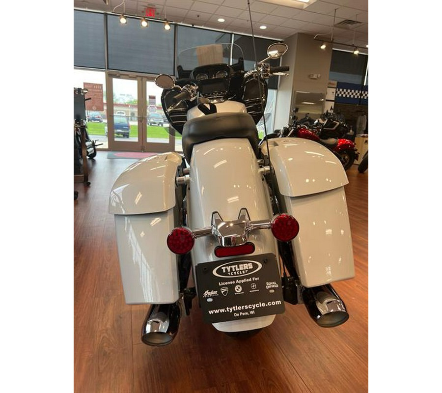 2024 Indian Motorcycle Challenger® Limited with PowerBand Audio Package