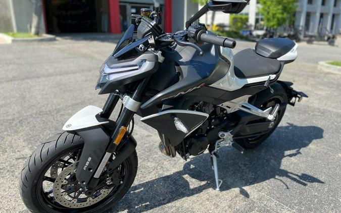 2024 CFMoto 800NK