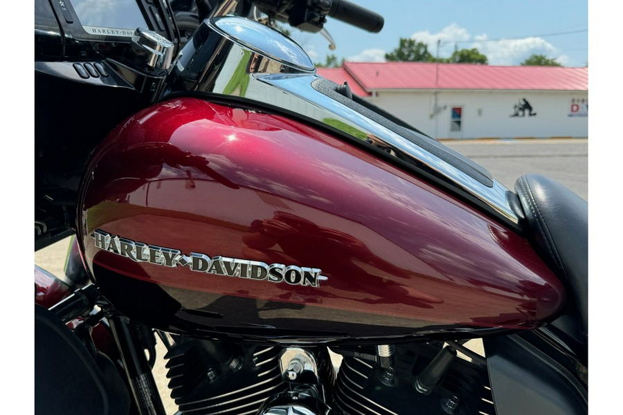 2014 Harley-Davidson® ELECTRA GLIDE ULTRA LIMITED