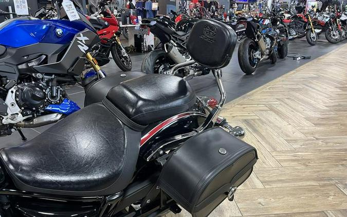 2014 Yamaha V Star® 950 Tourer