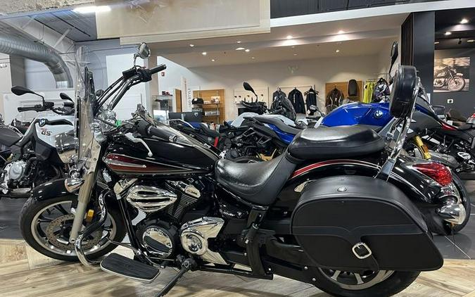 2014 Yamaha V Star® 950 Tourer