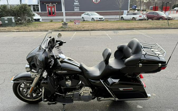 2015 Harley-Davidson® Electra Glide® Ultra Classic® Low BLACK