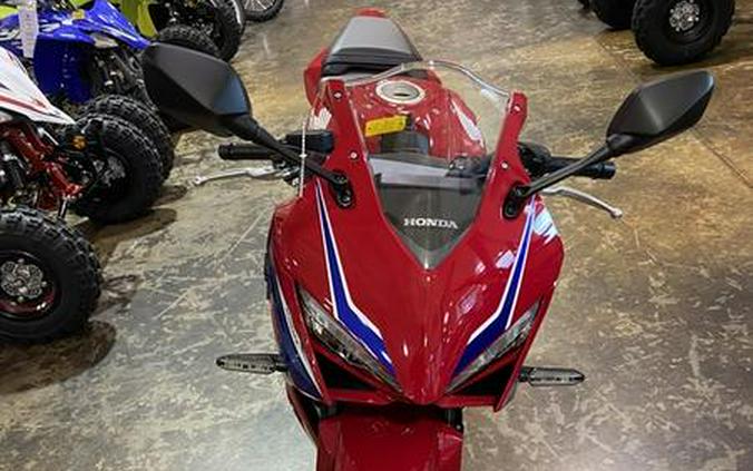 2026 Honda® CBR650R E-Clutch