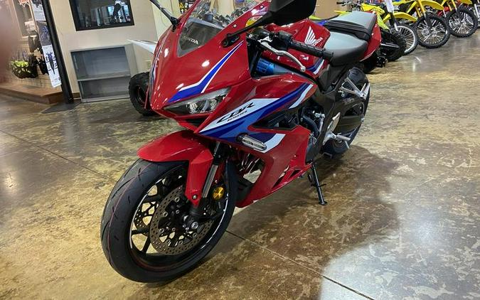 2026 Honda® CBR650R E-Clutch