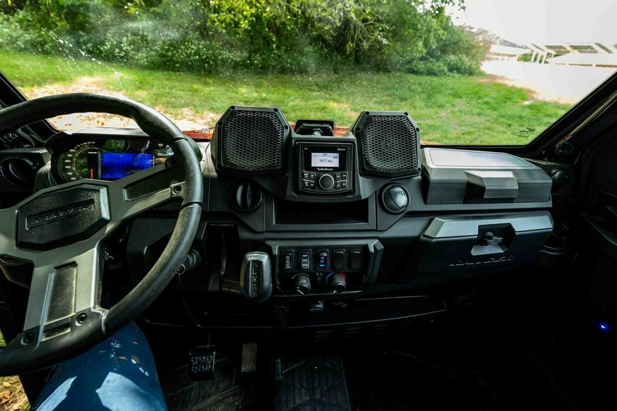 2023 Defender Limited HD10 - Can-Am