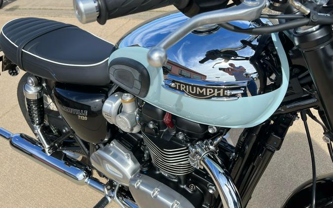 2023 Triumph Bonneville T120 Chrome Edition