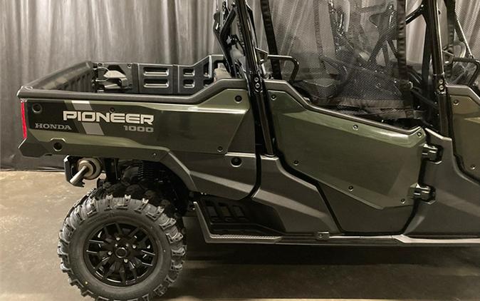 2024 Honda Pioneer 1000-6 Deluxe Crew