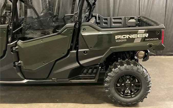 2024 Honda Pioneer 1000-6 Deluxe Crew