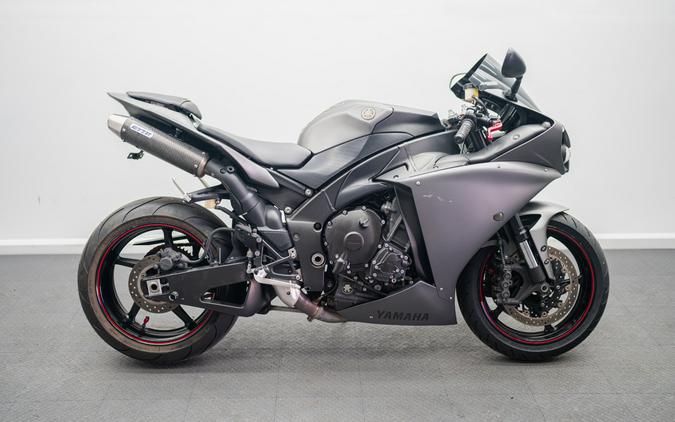 2013 Yamaha YZF-R1