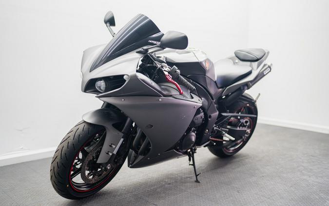 2013 Yamaha YZF-R1