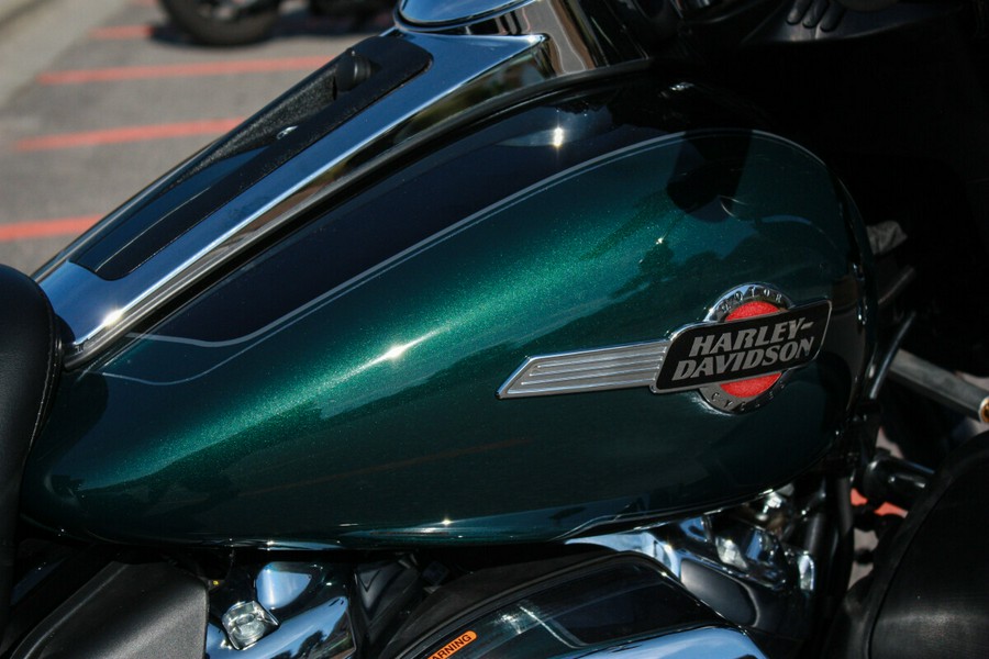 2024 Harley-Davidson® FLHTCUTG Tri Glide™ Ultra