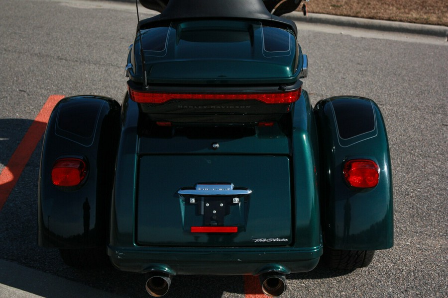 2024 Harley-Davidson® FLHTCUTG Tri Glide™ Ultra