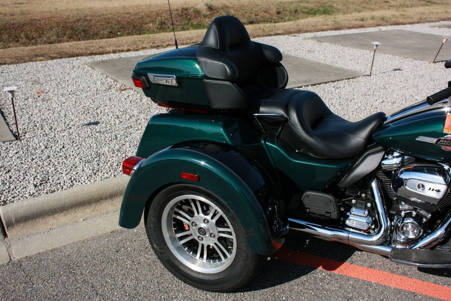 2024 Harley-Davidson® FLHTCUTG Tri Glide™ Ultra