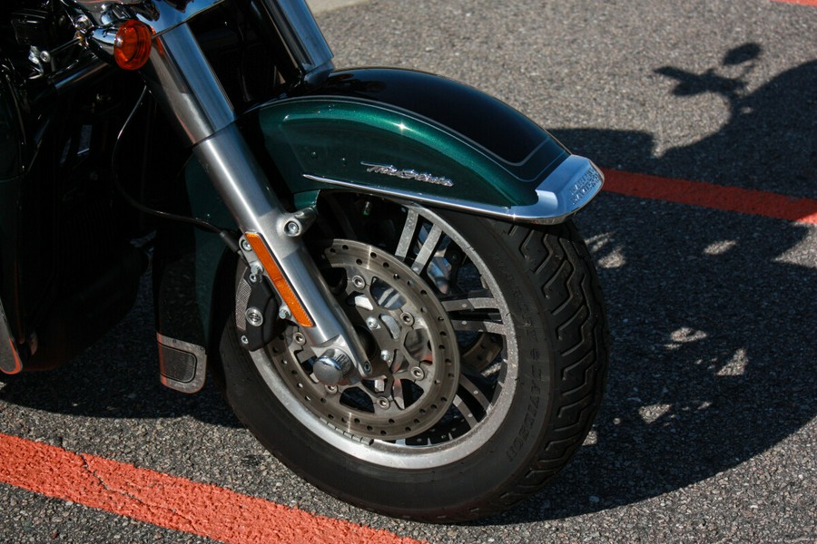 2024 Harley-Davidson® FLHTCUTG Tri Glide™ Ultra