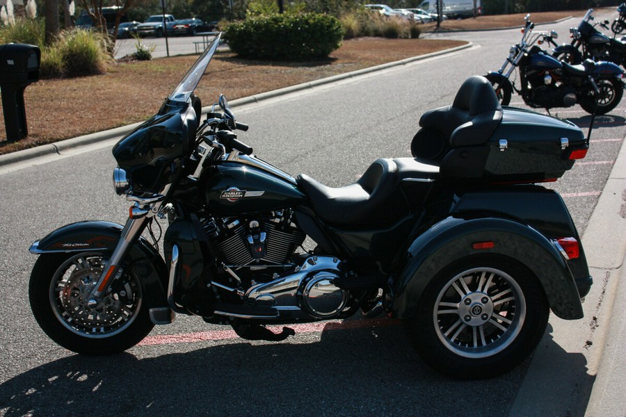 2024 Harley-Davidson® FLHTCUTG Tri Glide™ Ultra
