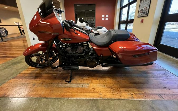 New 2024 Harley-Davidson Street Glide Grand American Touring Motorcycle For Sale Near Memphis, TN
