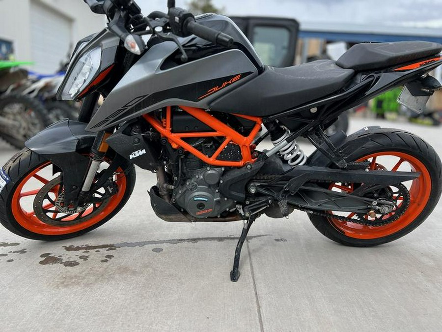 2022 KTM 390 Duke