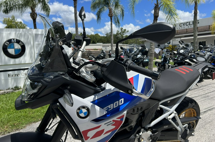 2024 BMW F 900