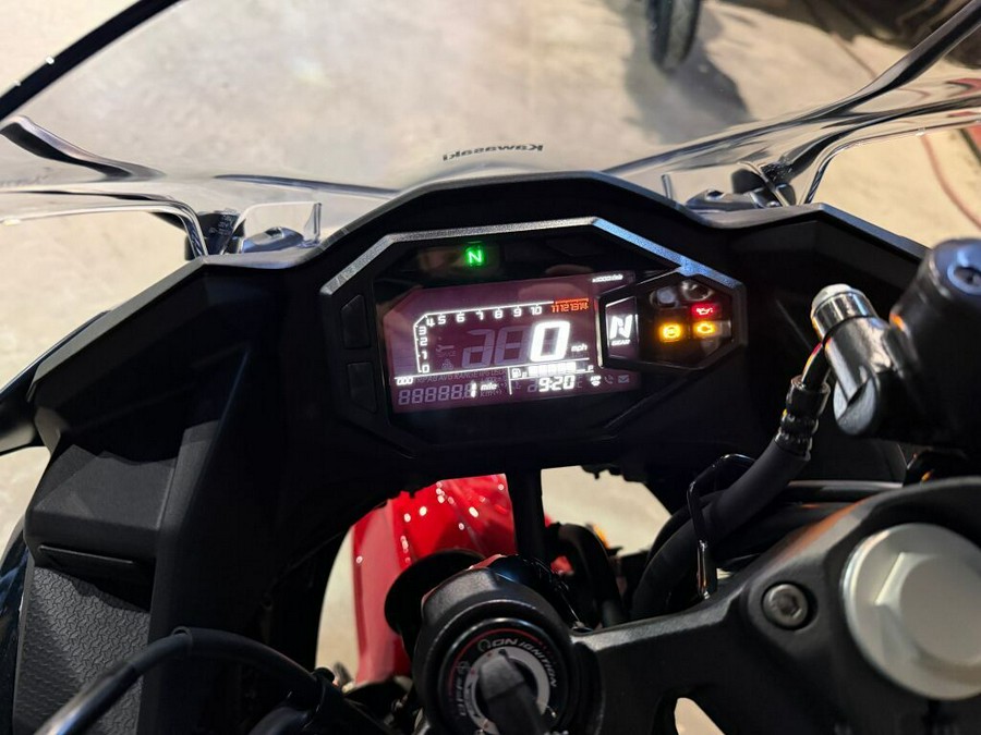 2026 Kawasaki Ninja® 500 SE ABS