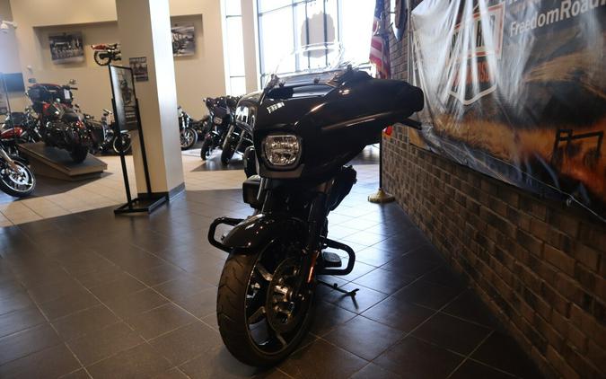 2024 Street Glide (FLHX)
