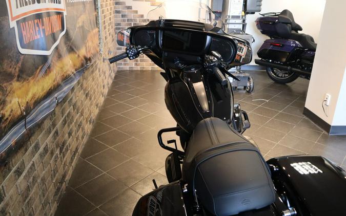 2024 Street Glide (FLHX)