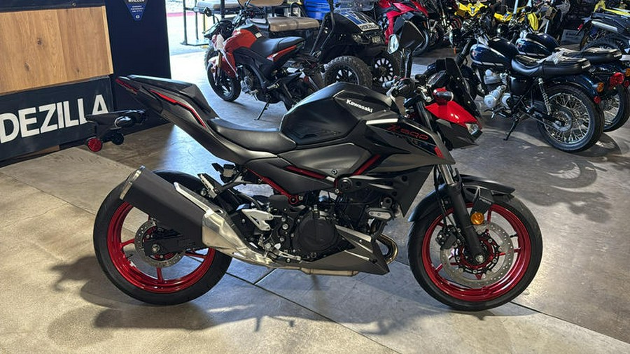 2025 Kawasaki Z500 SE ABS