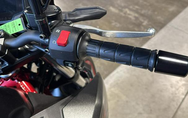 2025 Kawasaki Z500 SE ABS