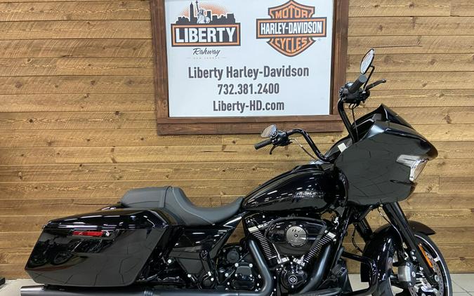 2025 Harley-Davidson® Road Glide® Vivid Black - Black Finish FLTRX