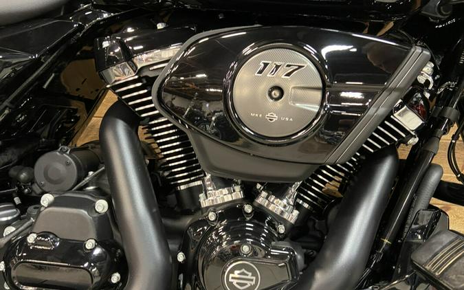 2025 Harley-Davidson® Road Glide® Vivid Black - Black Finish FLTRX