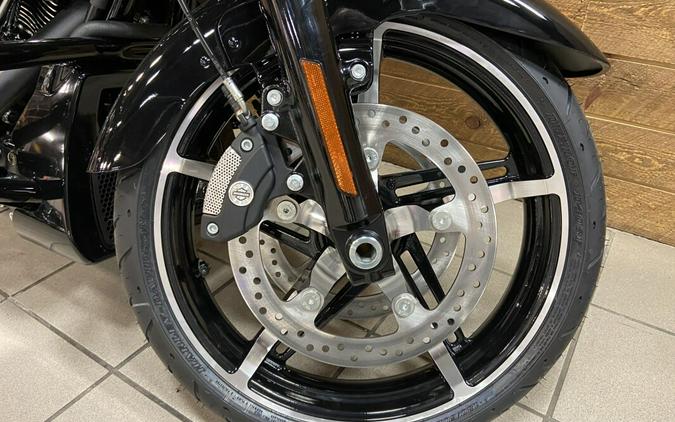 2025 Harley-Davidson® Road Glide® Vivid Black - Black Finish FLTRX