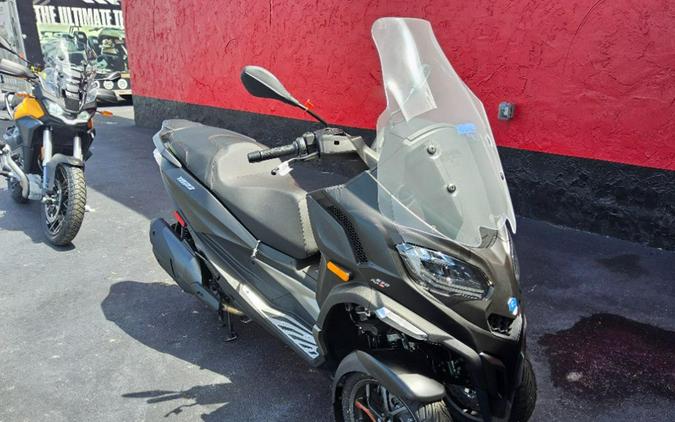 2025 Piaggio MP3 530 Exclusive