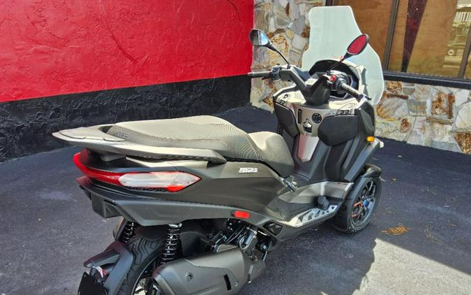2025 Piaggio MP3 530 Exclusive
