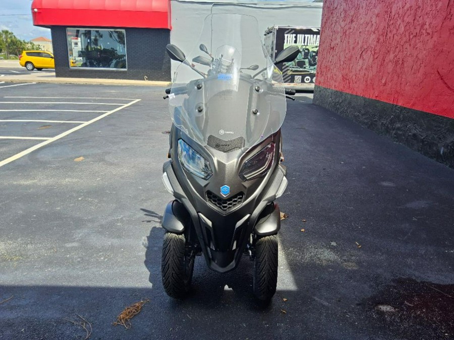 2025 Piaggio MP3 530 Exclusive