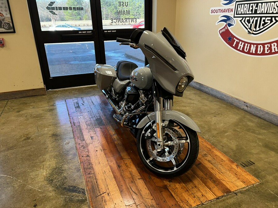 New 2024 Harley-Davidson Street Glide Grand American Touring Motorcycle For Sale Near Memphis, TN