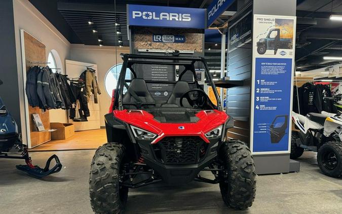 2025 Polaris RZR 200 EFI