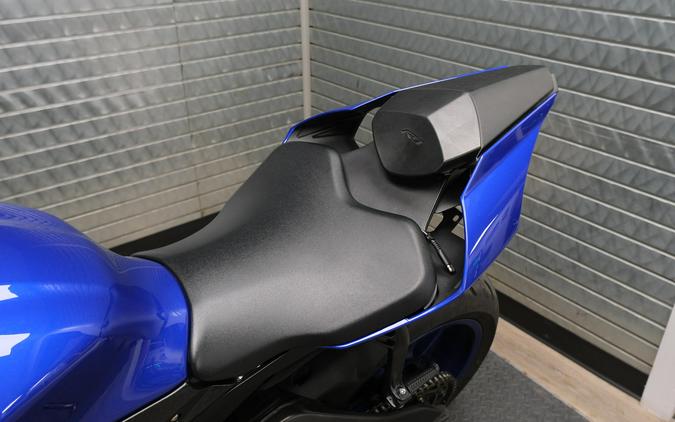 2018 YAMAHA YZF-R1