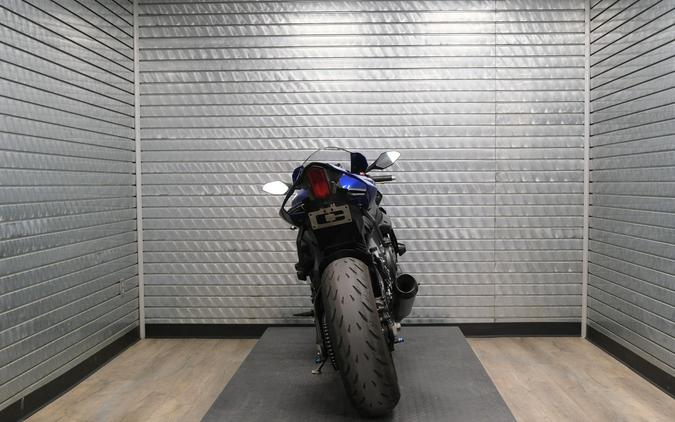 2018 YAMAHA YZF-R1