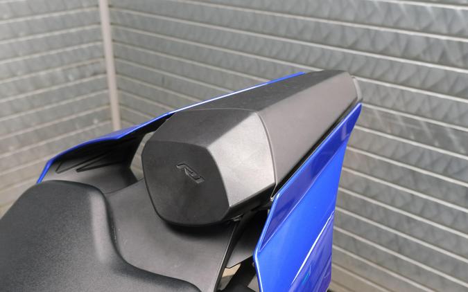 2018 YAMAHA YZF-R1