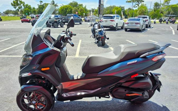 2025 Piaggio MP3 530 Exclusive