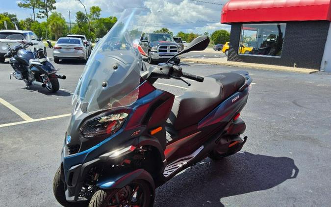 2025 Piaggio MP3 530 Exclusive